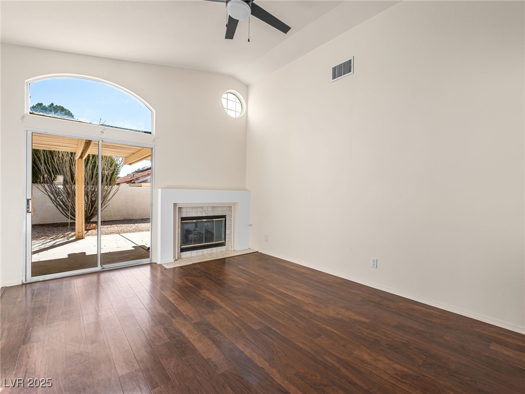 9725 Sierra Mesa Avenue Property Photo 6