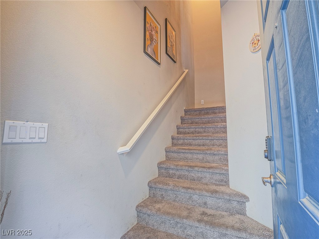 7525 Emerald Stars Street 101 Property Photo 3