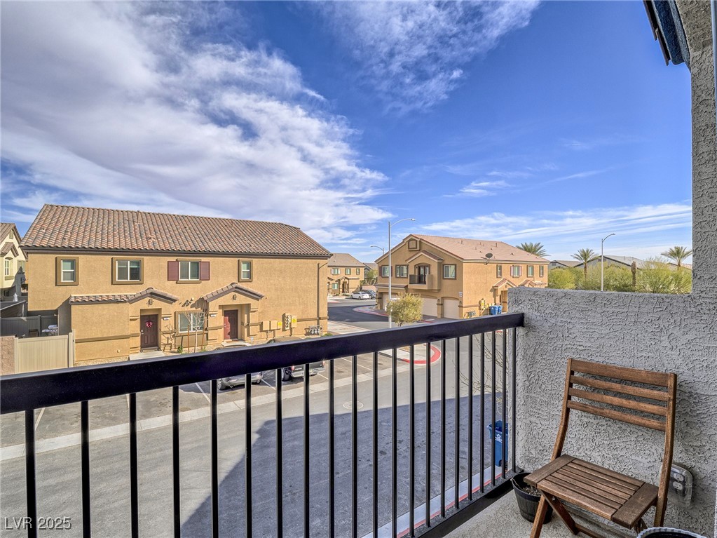 7525 Emerald Stars Street 101 Property Photo 10
