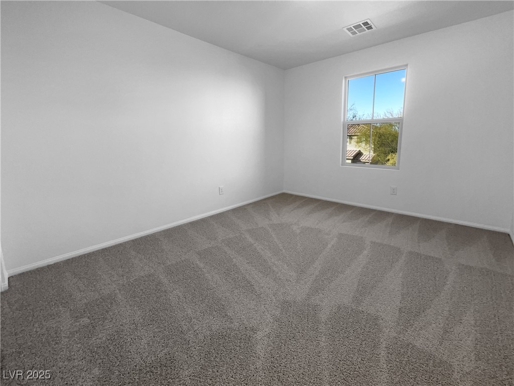 7059 Mackenzie Bay Avenue Property Photo 5