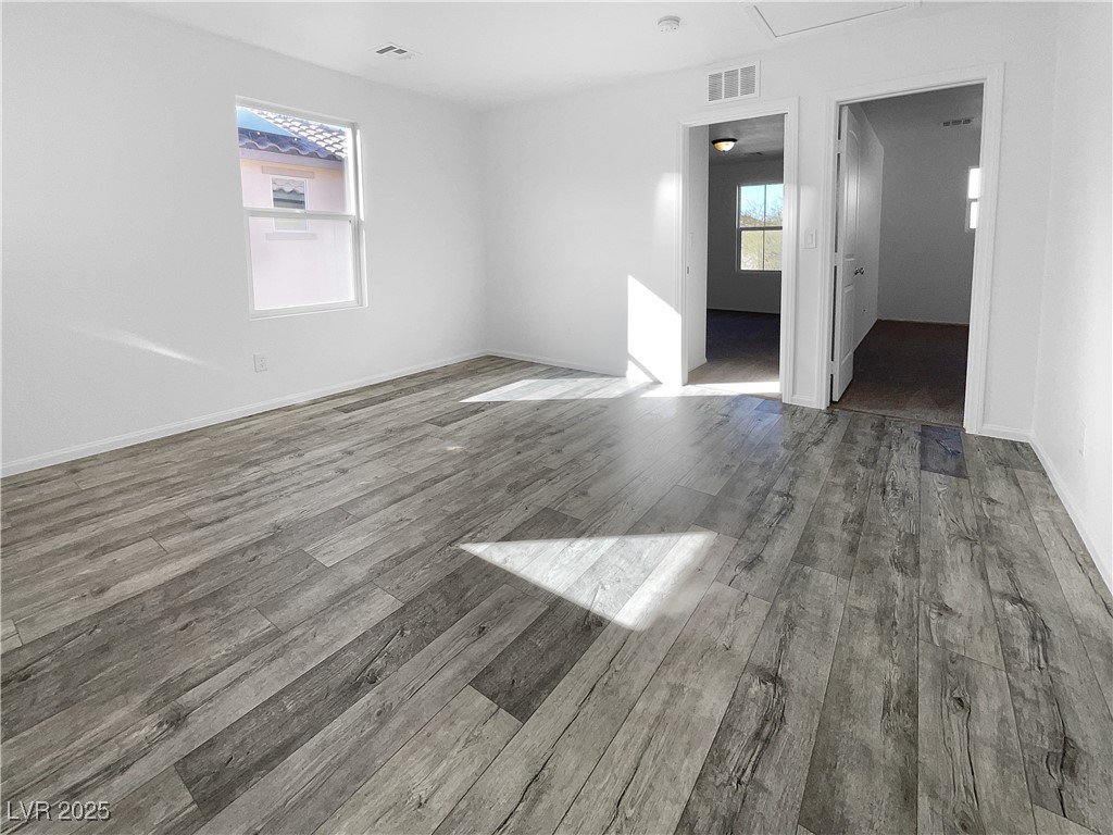 7059 Mackenzie Bay Avenue Property Photo 17
