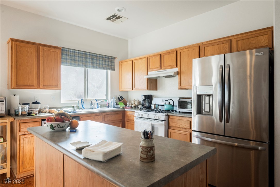 186 Shaded Peak Street Property Photo 10