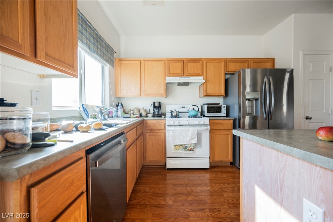 186 Shaded Peak Street Property Photo 14