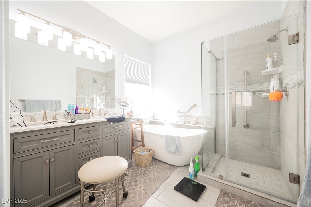 186 Shaded Peak Street Property Photo 18