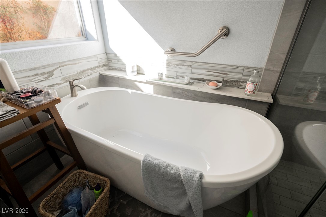 186 Shaded Peak Street Property Photo 22
