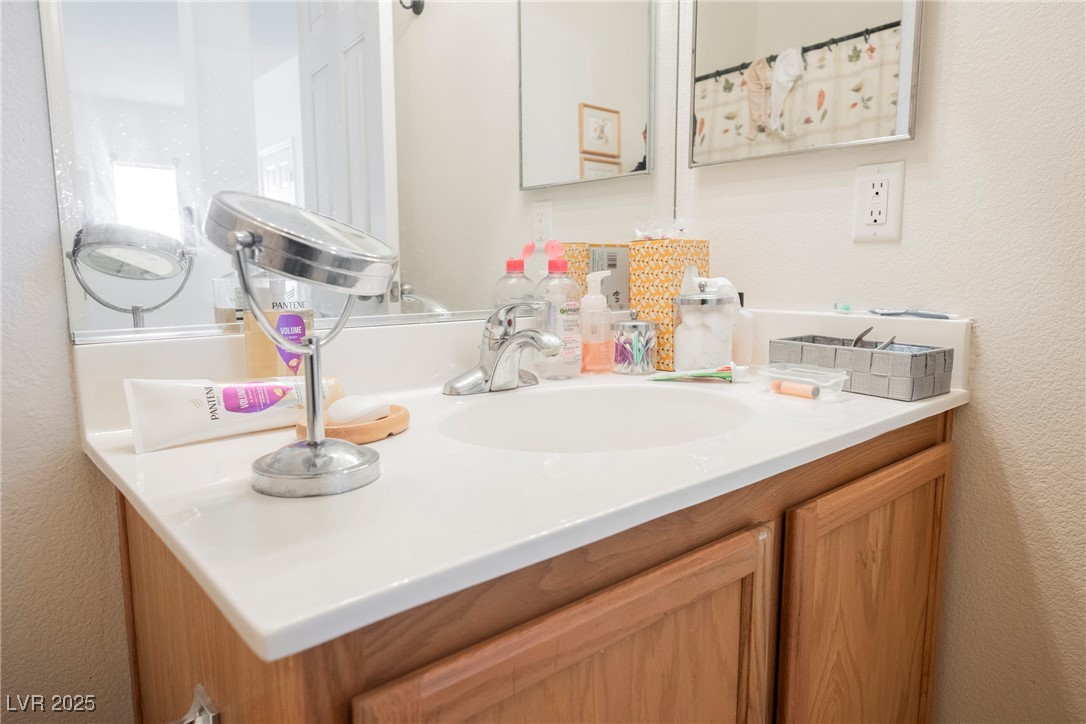186 Shaded Peak Street Property Photo 31