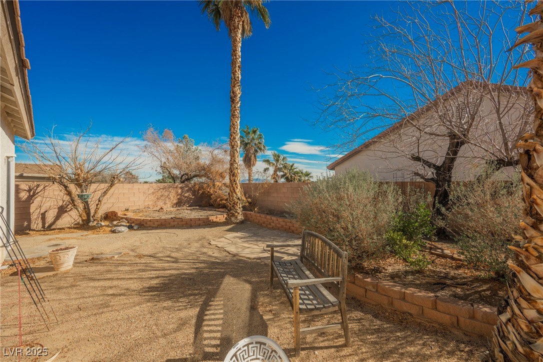 186 Shaded Peak Street Property Photo 35