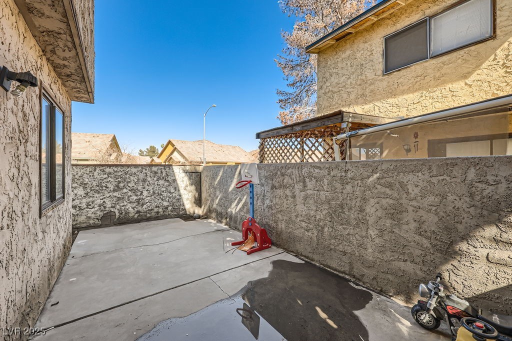 1228 Mews Lane Property Photo 13