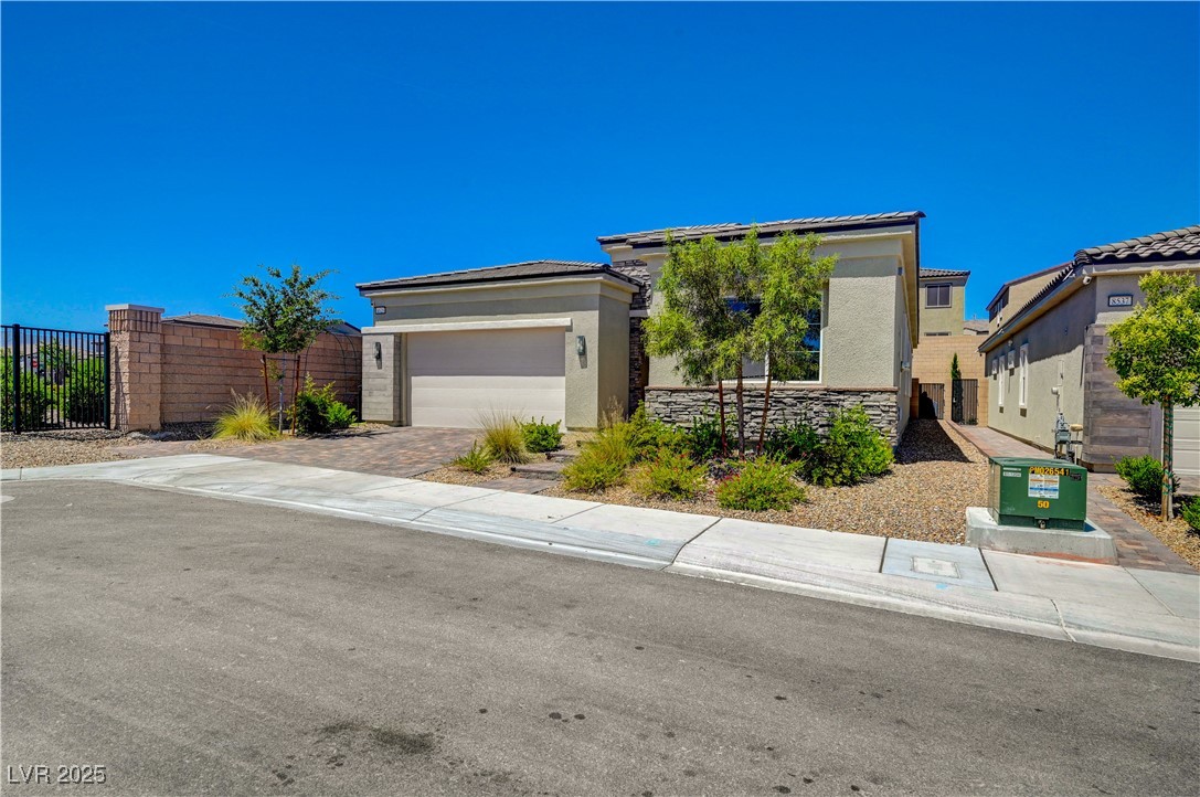 8525 Stokestone Street Property Photo 3