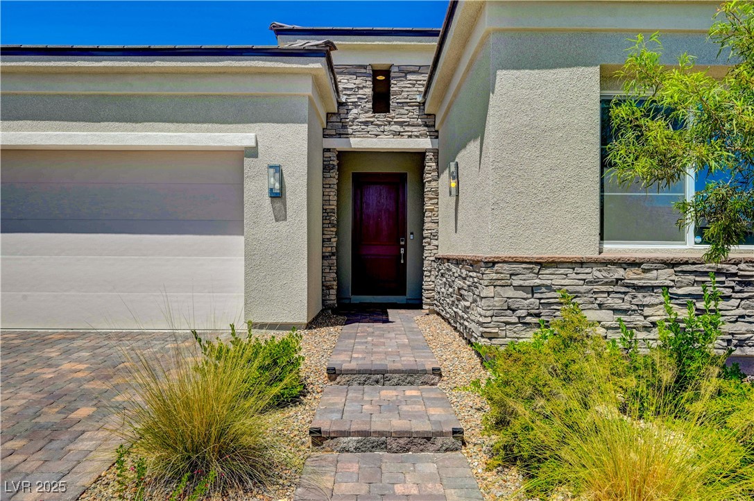 8525 Stokestone Street Property Photo 5