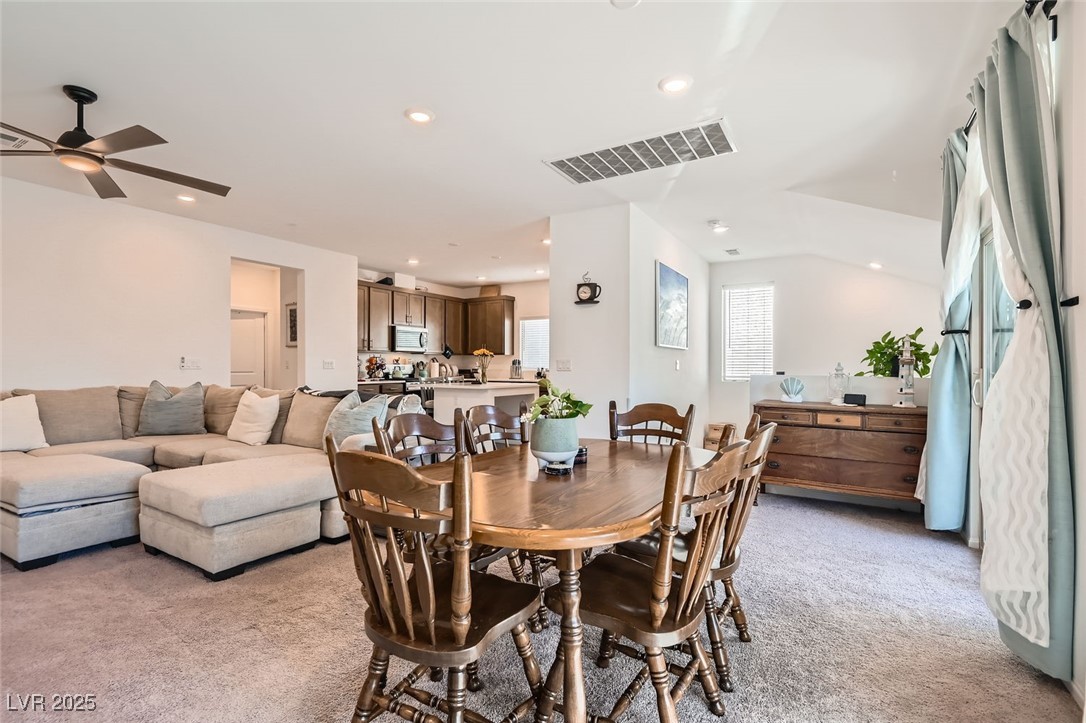 10393 Rose Palisade Street Property Photo 4