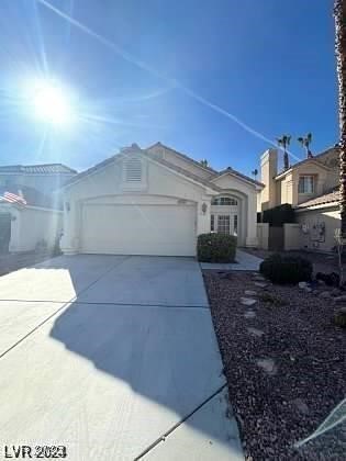 1213 Daytona Lane Property Photo 3