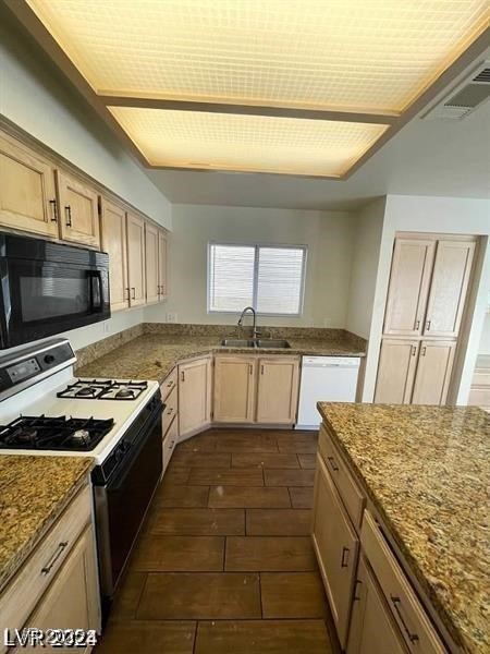 1213 Daytona Lane Property Photo 16