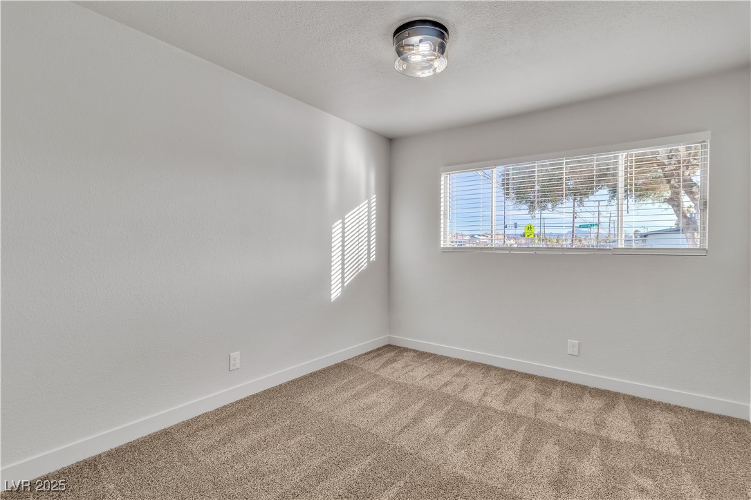 4578 Ridgedale Avenue Property Photo 26