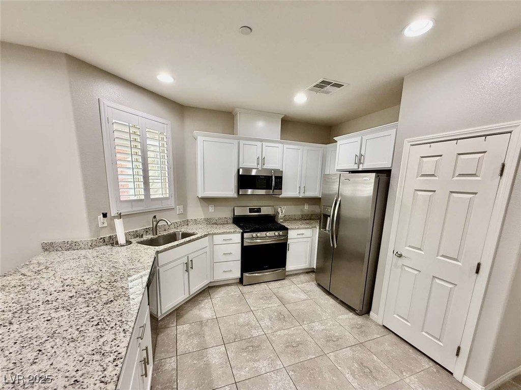 6145 Scarlet Leaf Street Property Photo 10