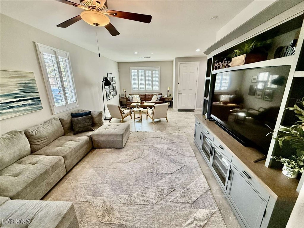 6145 Scarlet Leaf Street Property Photo 15