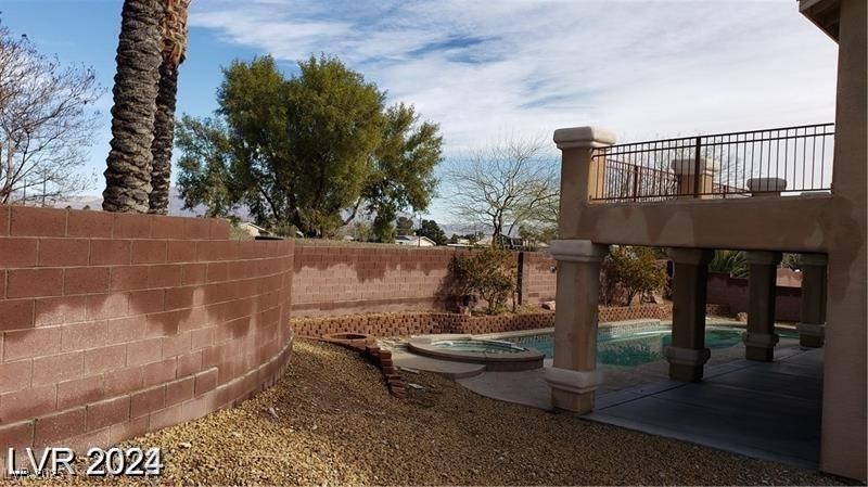 4798 Luna Ridge Court Property Photo 9
