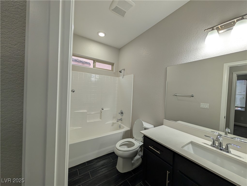 5535 Jett Canyon Street Property Photo 7