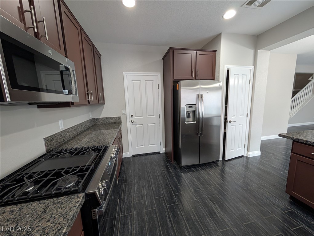 5535 Jett Canyon Street Property Photo 23