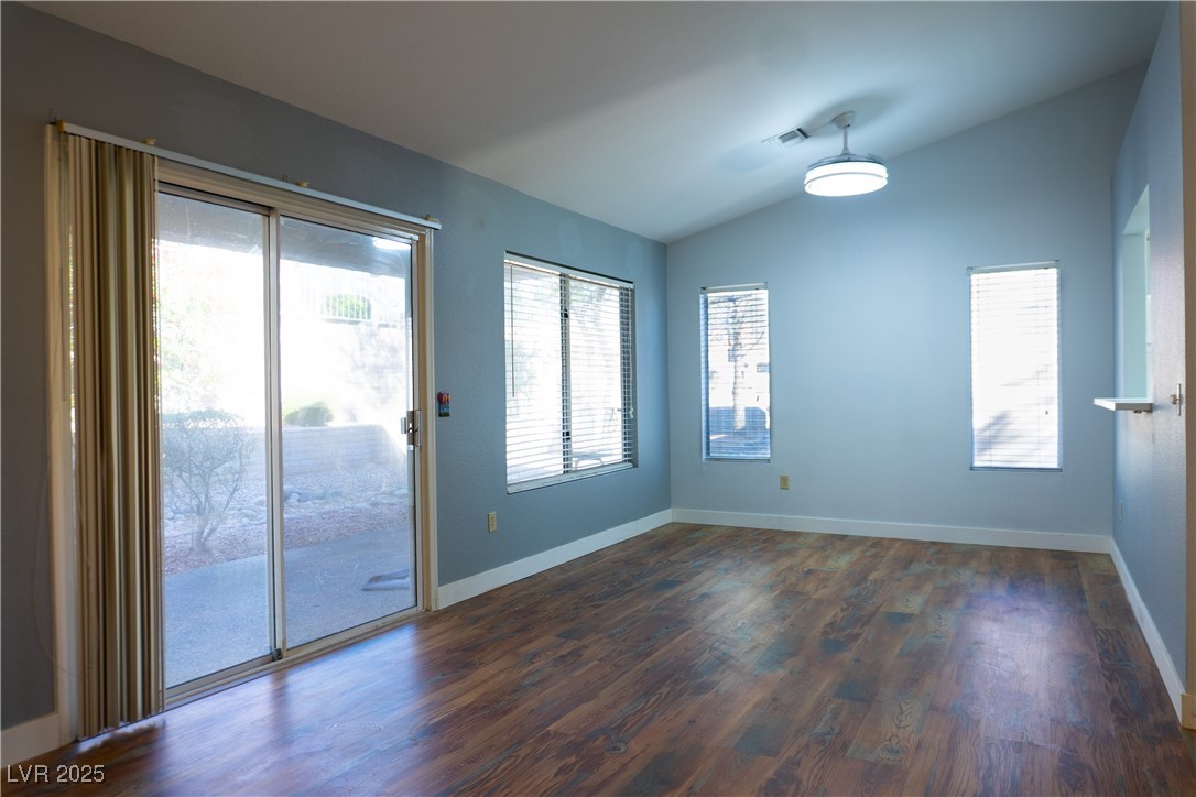 2841 Bluff Point Drive Property Photo 6