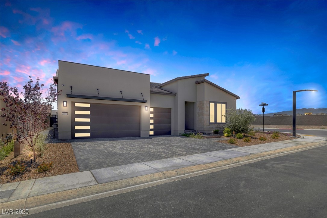 10065 Auburn Rose Avenue Property Photo 1