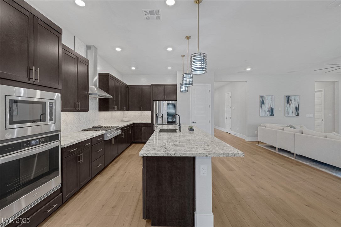 10065 Auburn Rose Avenue Property Photo 12