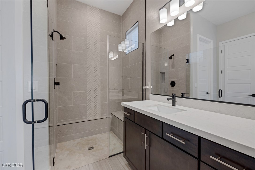 10065 Auburn Rose Avenue Property Photo 13