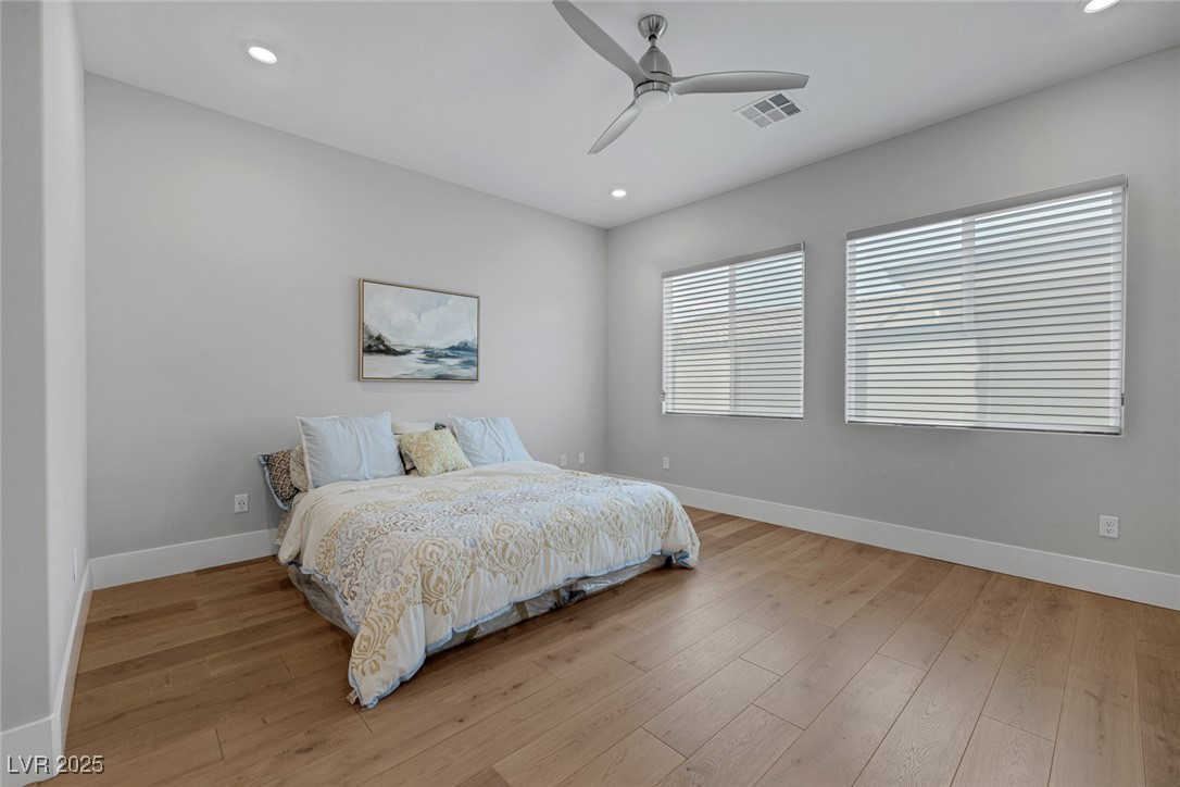 10065 Auburn Rose Avenue Property Photo 14