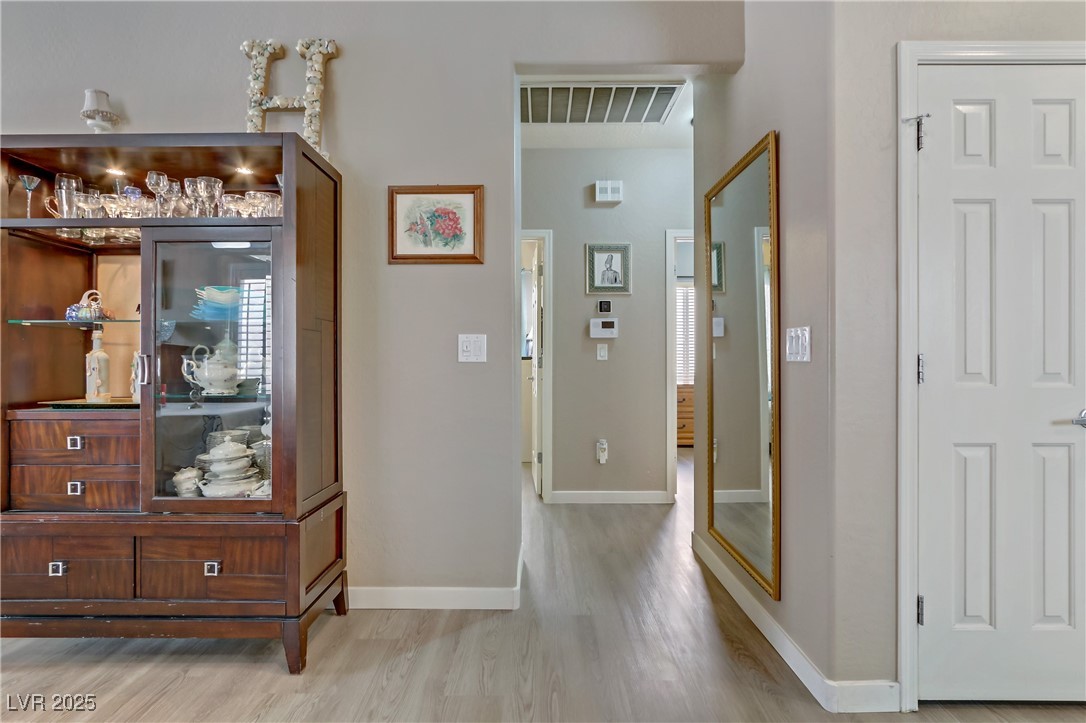 7669 Fieldfare Drive Property Photo 3