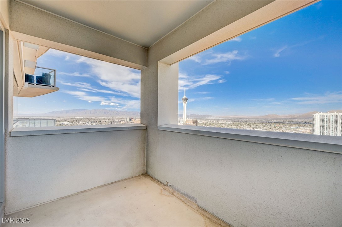 2700 Las Vegas Boulevard 3804 Property Photo 24