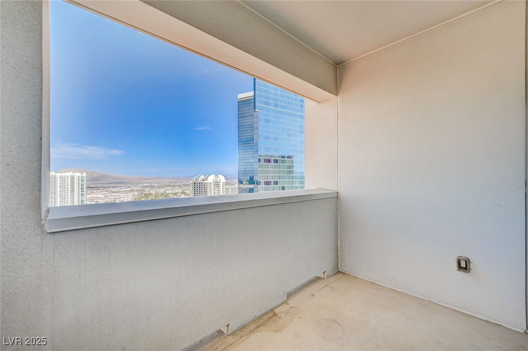 2700 Las Vegas Boulevard 3804 Property Photo 25