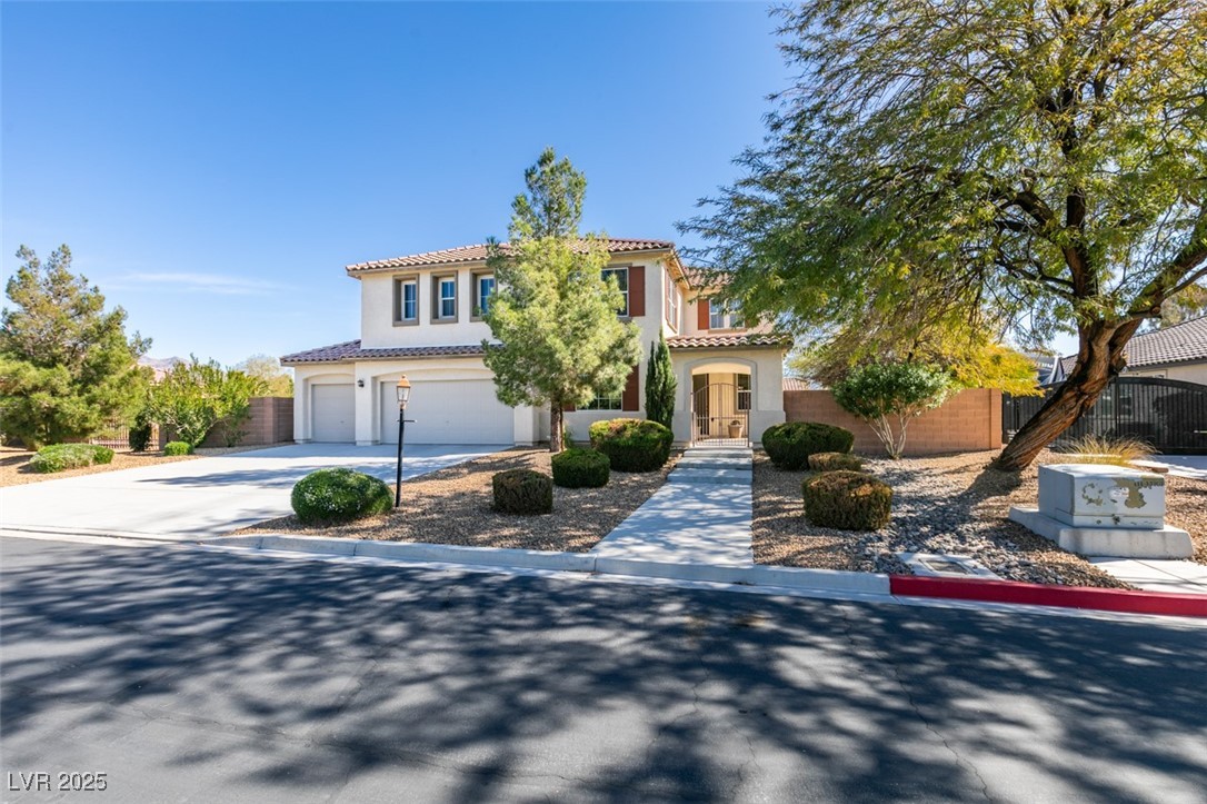 7850 Thunder Echo Street Property Photo 1