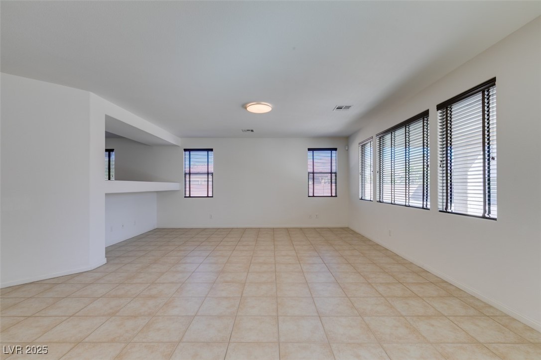 7850 Thunder Echo Street Property Photo 15
