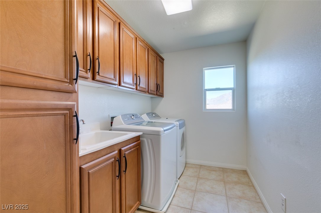 7850 Thunder Echo Street Property Photo 36