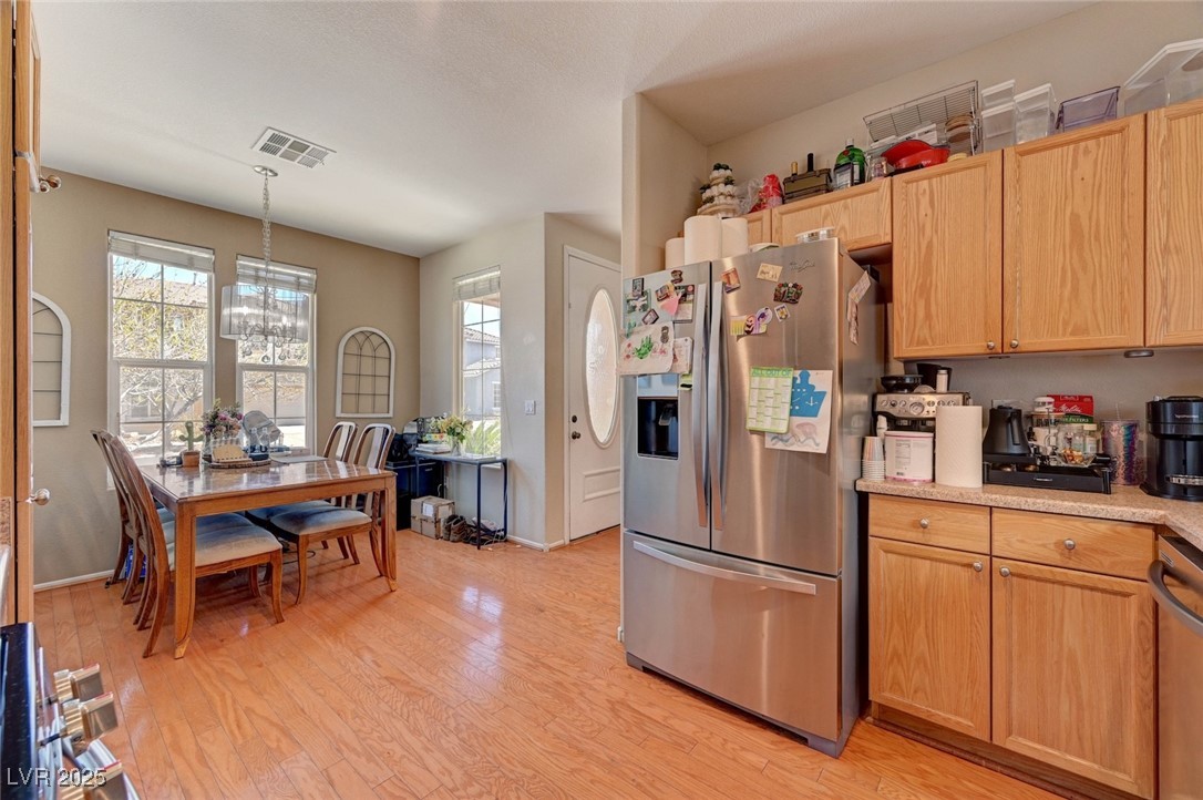9413 Ironsend Street Property Photo 10