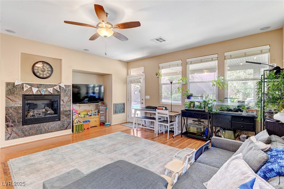9413 Ironsend Street Property Photo 19
