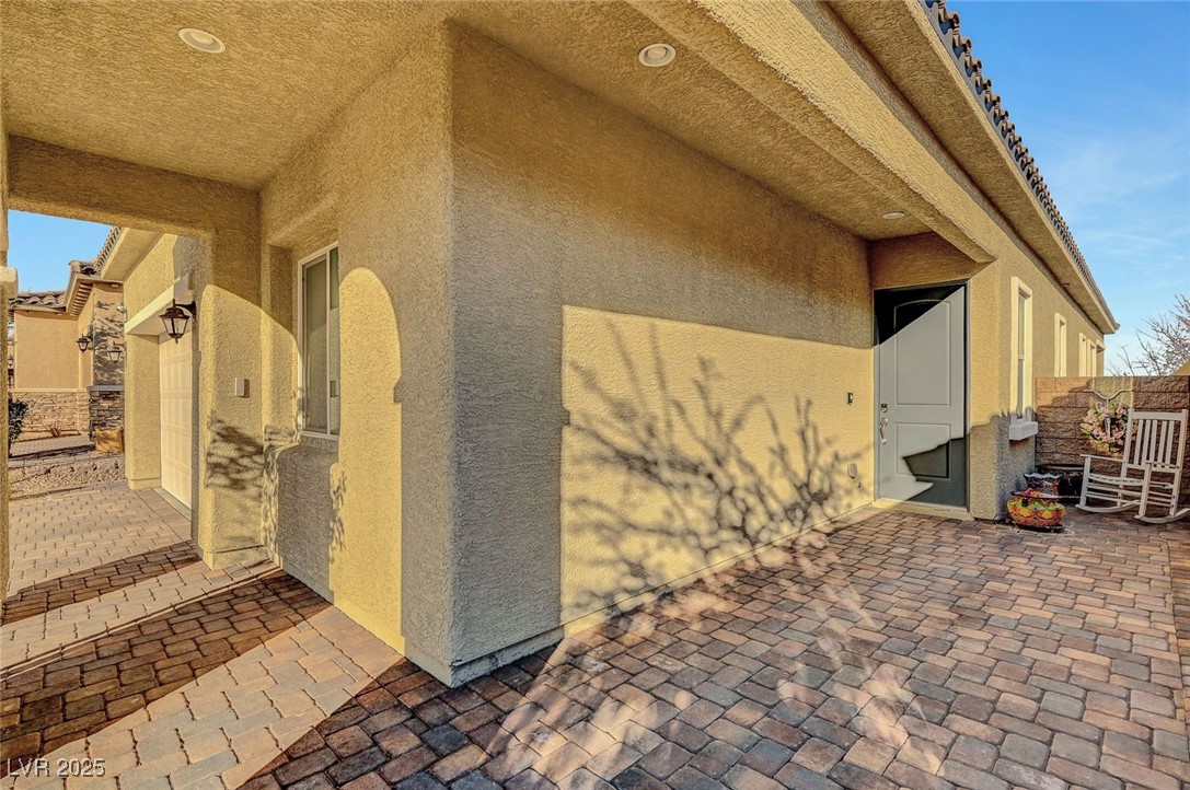 8144 Skye Dragon Street Property Photo 6