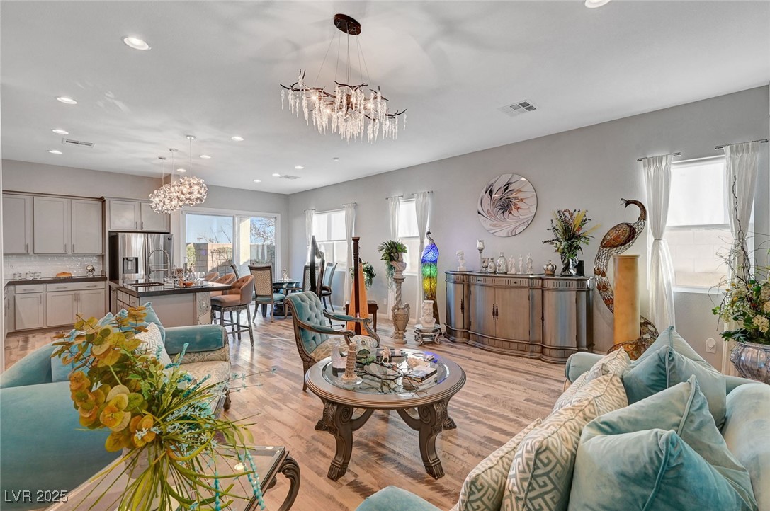 8144 Skye Dragon Street Property Photo 13