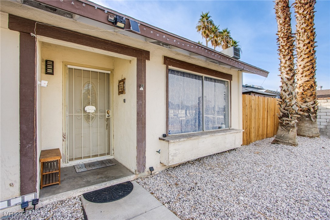 5399 Surrey Street Property Photo 4