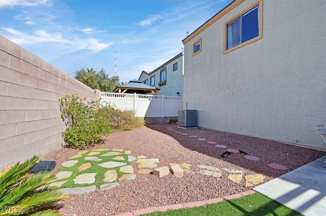 6329 Aloha Sue Street Property Photo 23