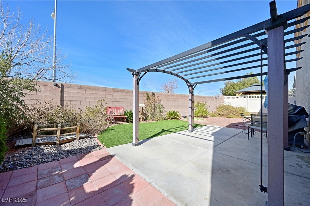 6329 Aloha Sue Street Property Photo 25