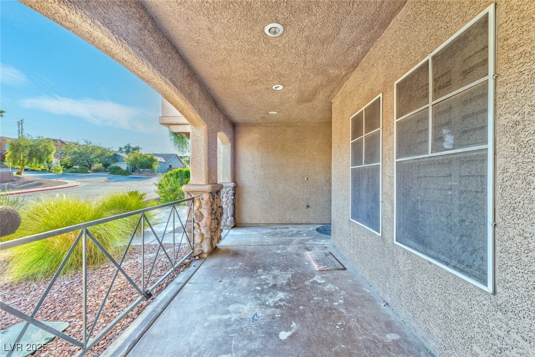 647 Pacific Cascades Drive Property Photo 2
