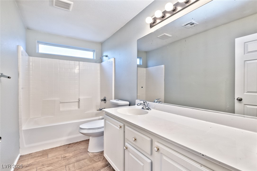 647 Pacific Cascades Drive Property Photo 12