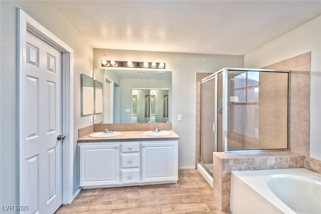 647 Pacific Cascades Drive Property Photo 17