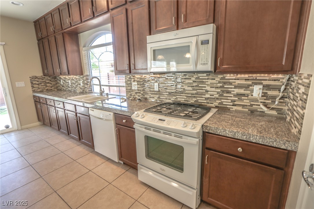 9870 Giant Steps Court Property Photo 10
