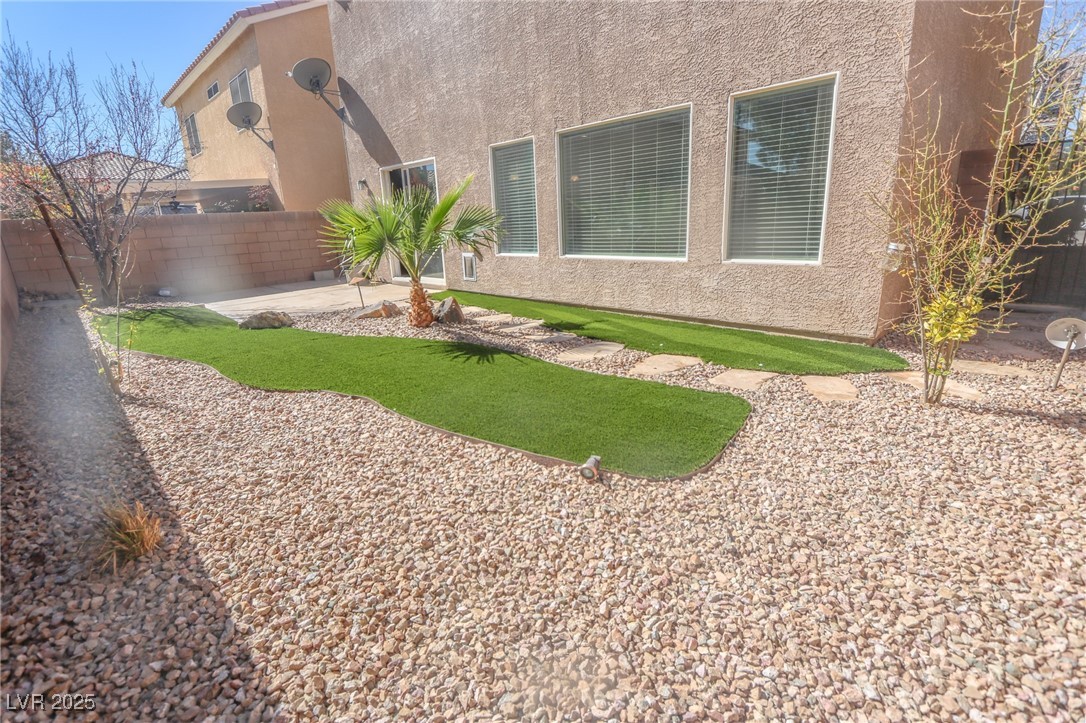 9870 Giant Steps Court Property Photo 18