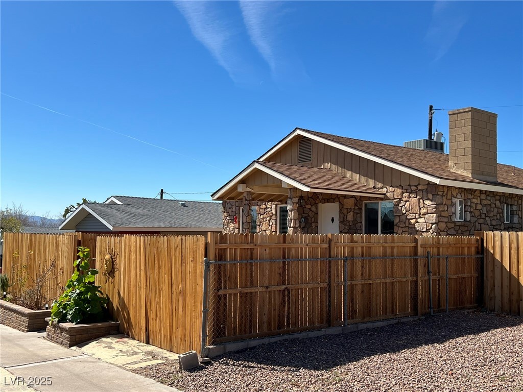 628 Avenue L Property Photo