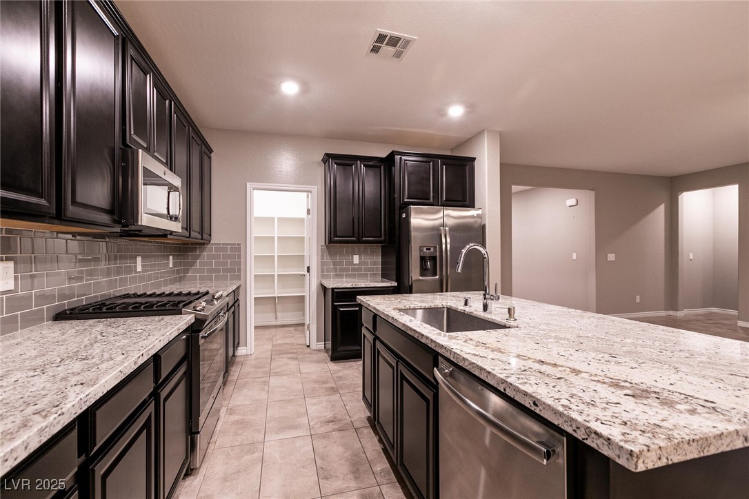 1544 Karst Pond Avenue Property Photo 16