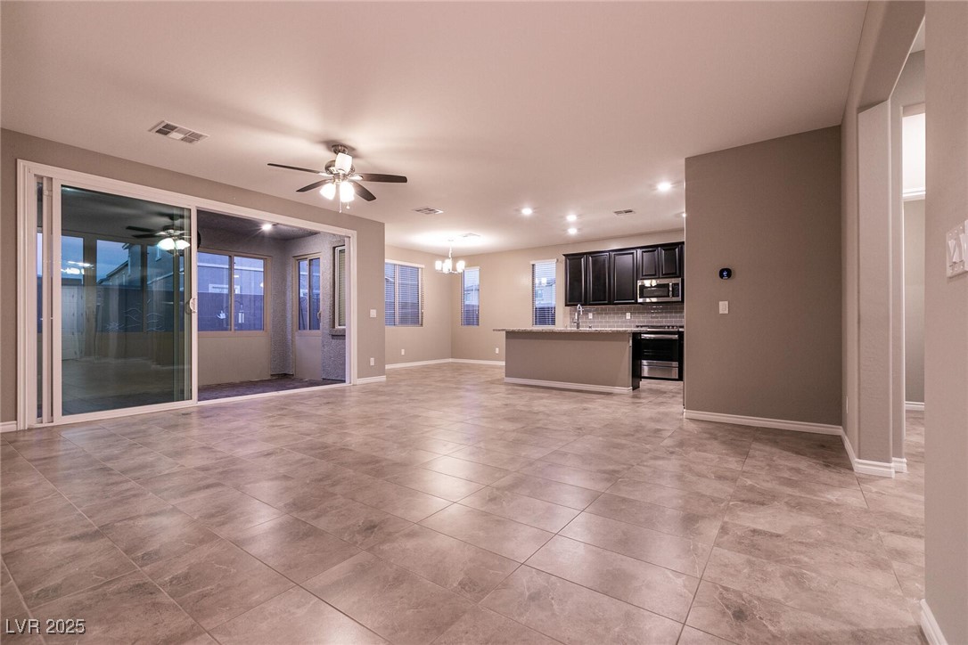1544 Karst Pond Avenue Property Photo 19