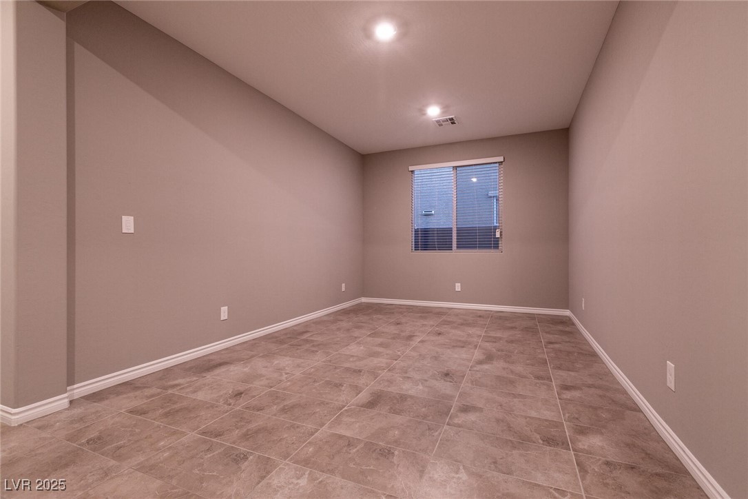 1544 Karst Pond Avenue Property Photo 28